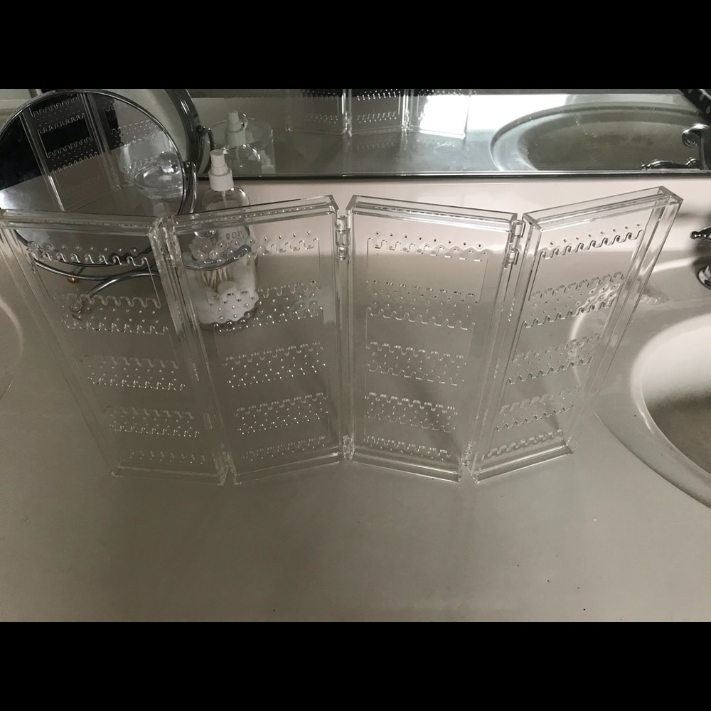 Acrylic Earring Display